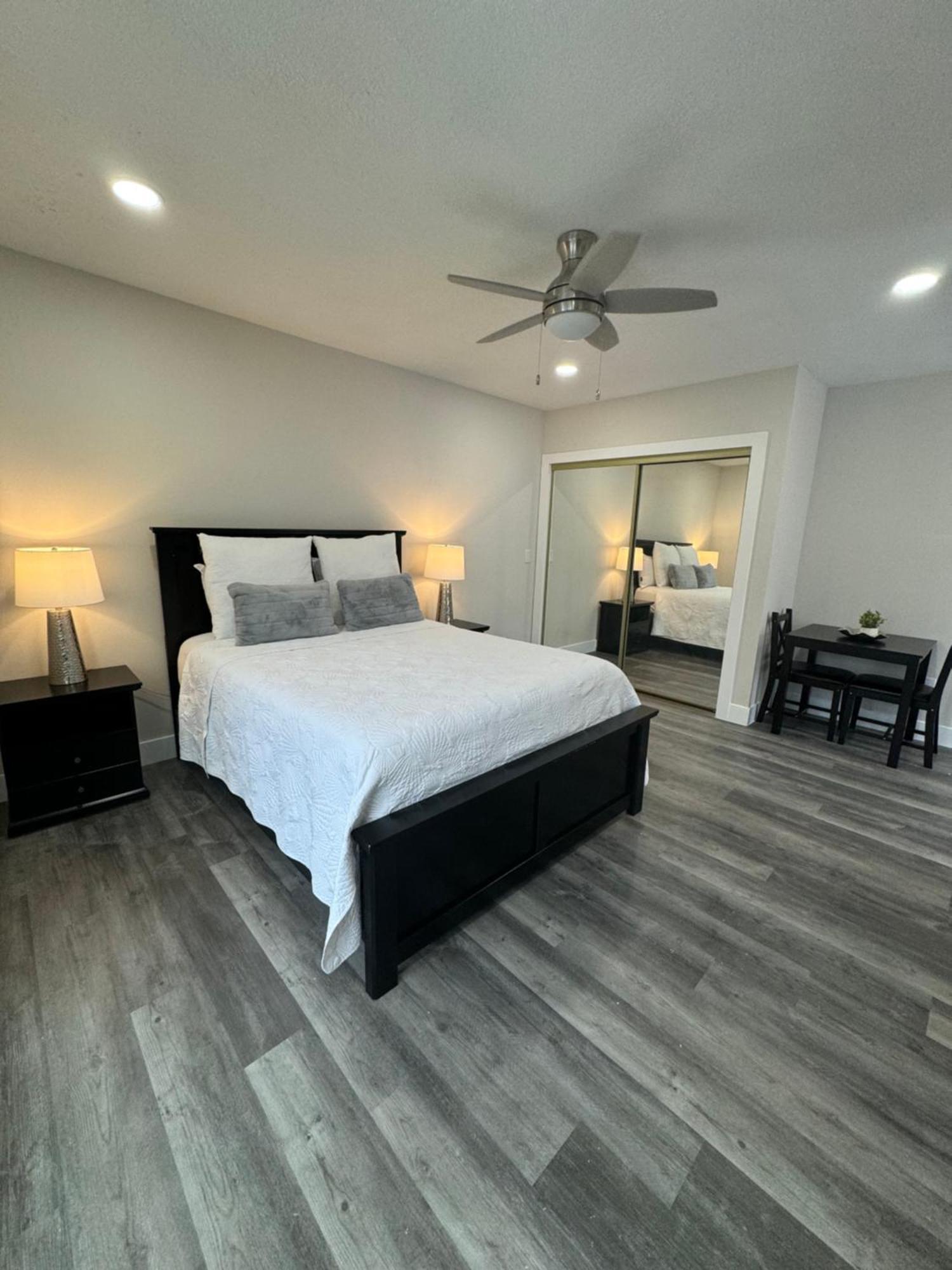 Deluxe Apartment Whit Laundry Tampa Ngoại thất bức ảnh
