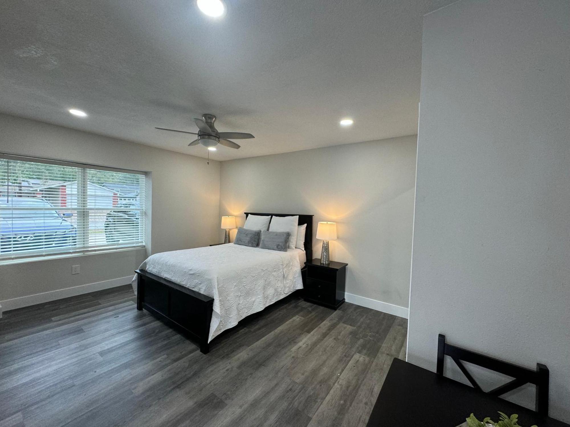 Deluxe Apartment Whit Laundry Tampa Ngoại thất bức ảnh